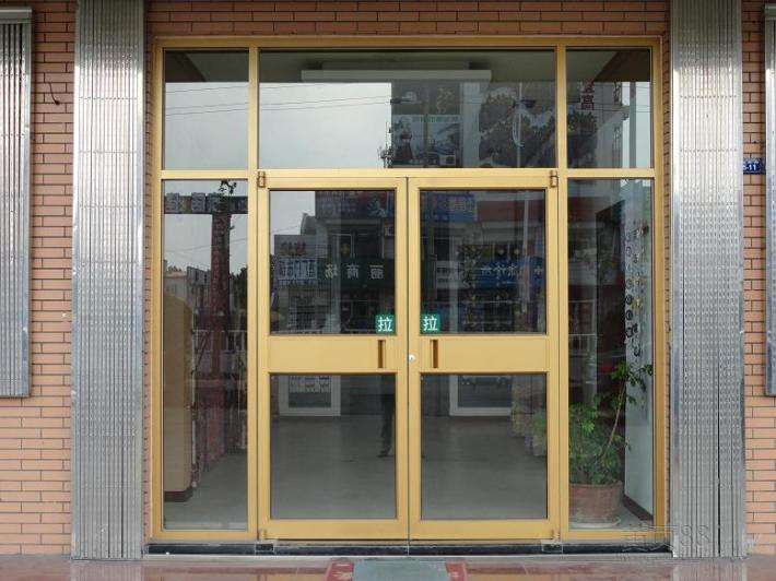 南阳肯德基门